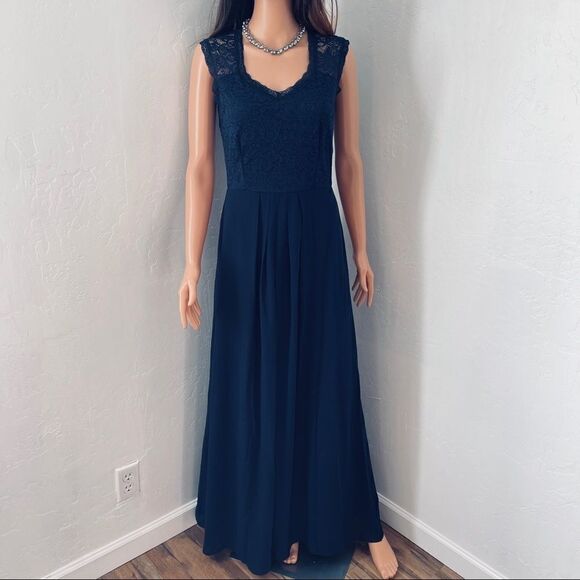 MIUSOL Navy Lace & Sheer Maxi Dress MEDIUM NWT - Picture 3 of 11